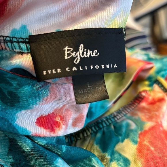 BYLINE BYER CALIFORNIA TOP*** - Picture 2 of 6